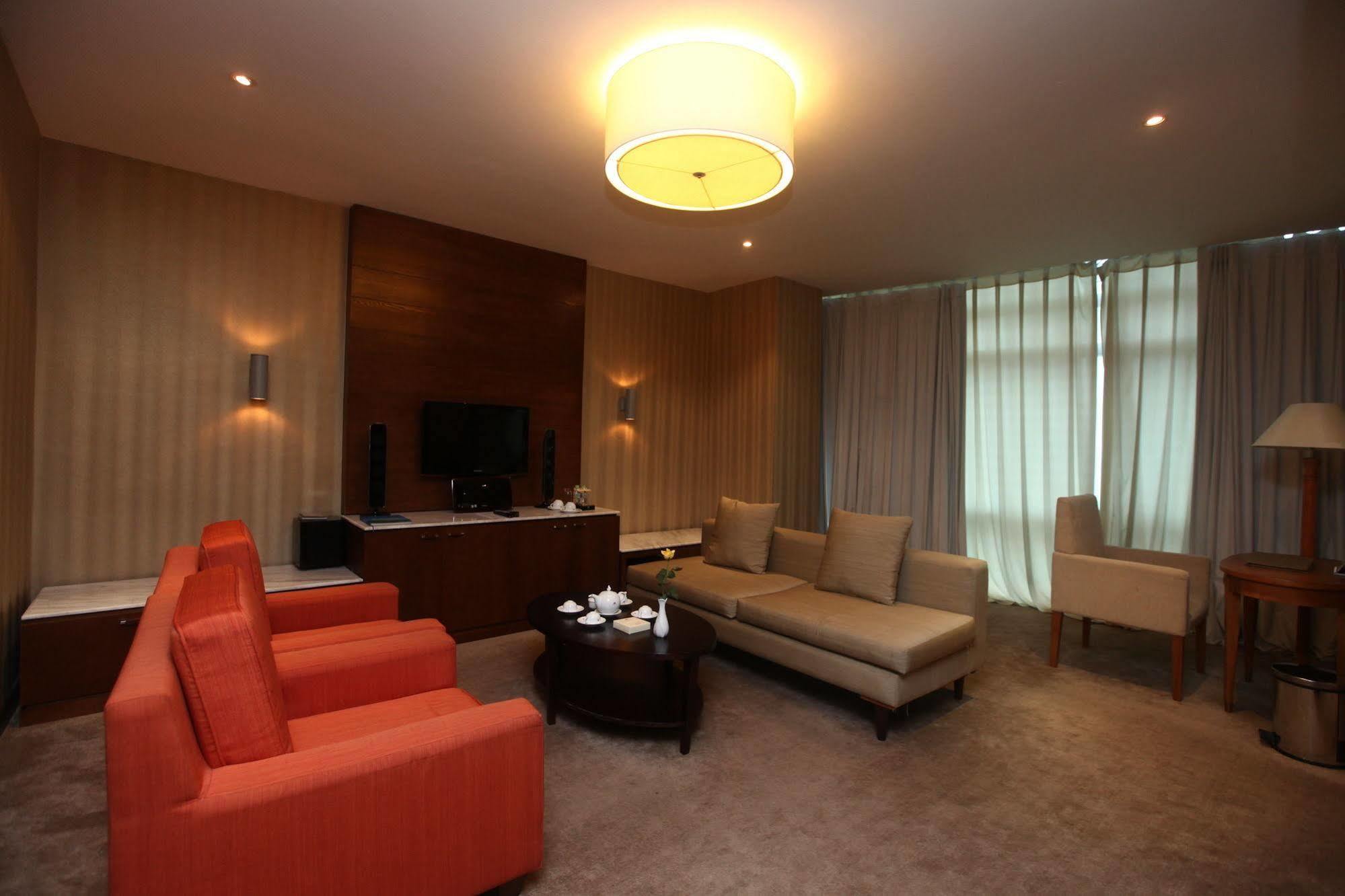 Petro Hotel Вунгтау Экстерьер фото